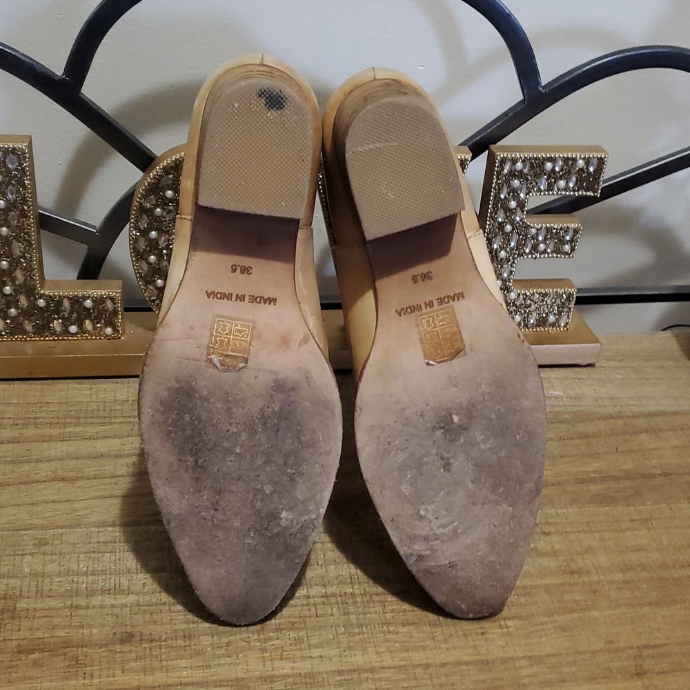 Free People Charm Double V Tan Buttery Soft Leather Slip On Booties US 8.5 Boho - Picture 8 of 10